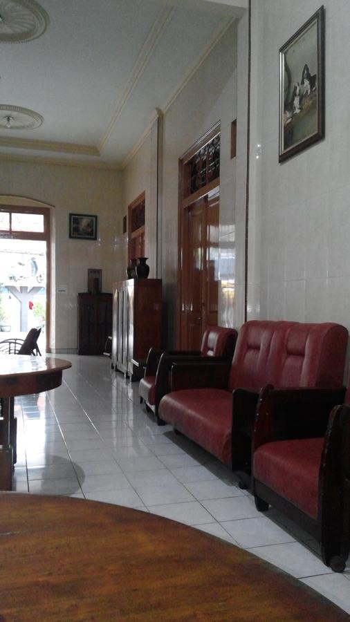Paviljoen * Surabaya